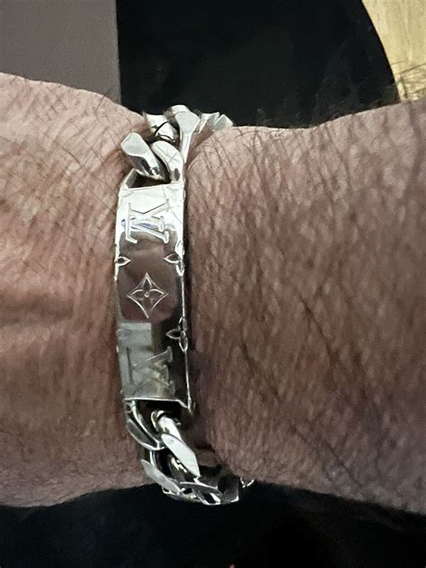 Louis Vuitton Chain bracelet M62486 Men's silver monogram ID .